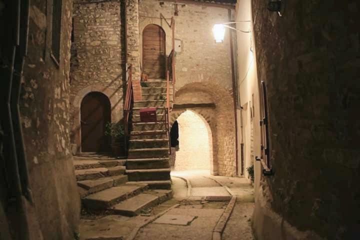 Le Case Dell'Arco - Monte San Vito Scheggino Bagian luar foto