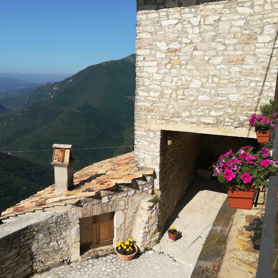 Le Case Dell'Arco - Monte San Vito Scheggino Bagian luar foto